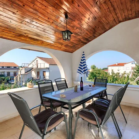 Ivanka By Interhome *